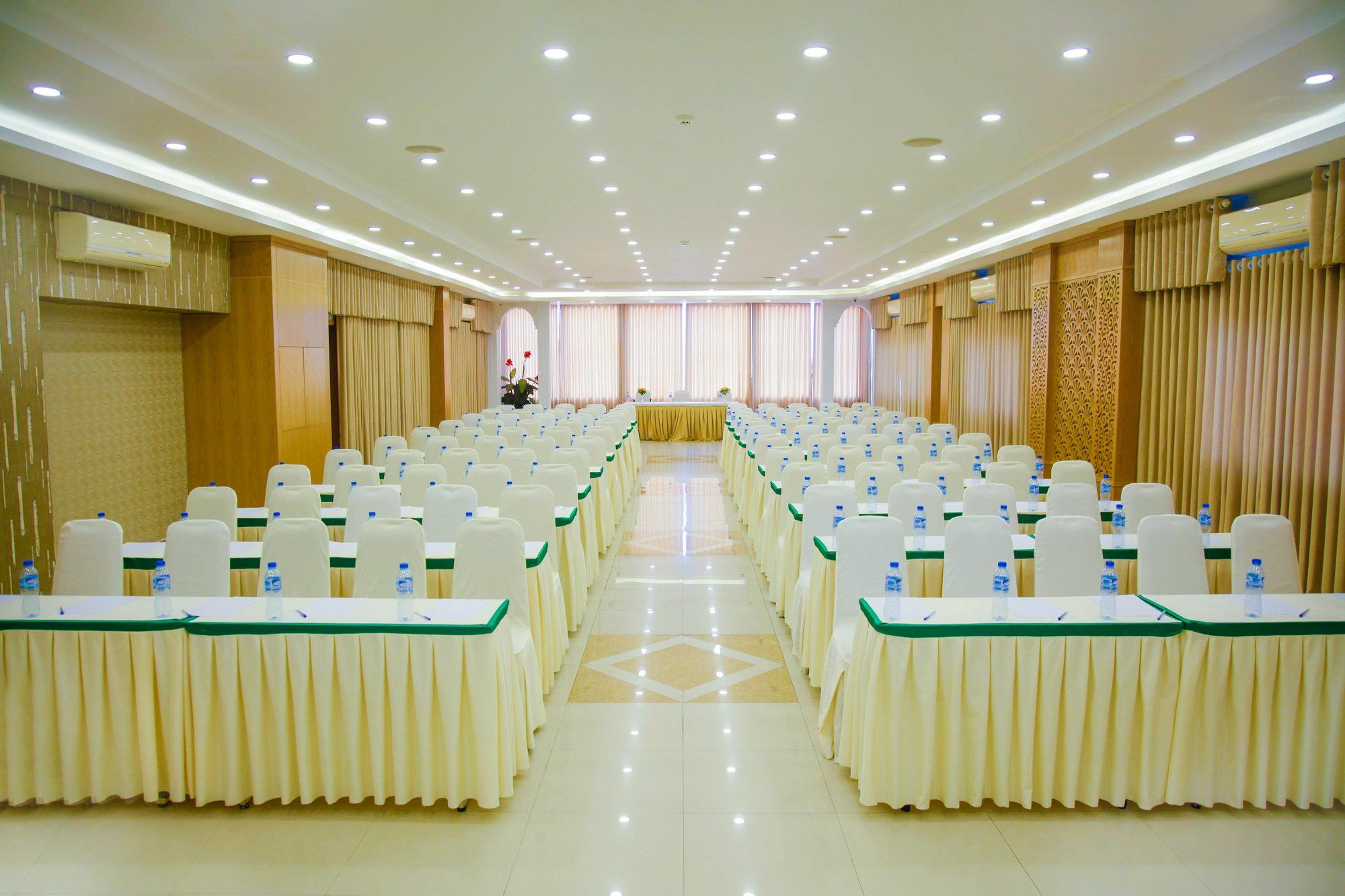 Legacy Riverside Đà Nẵng Exterior foto